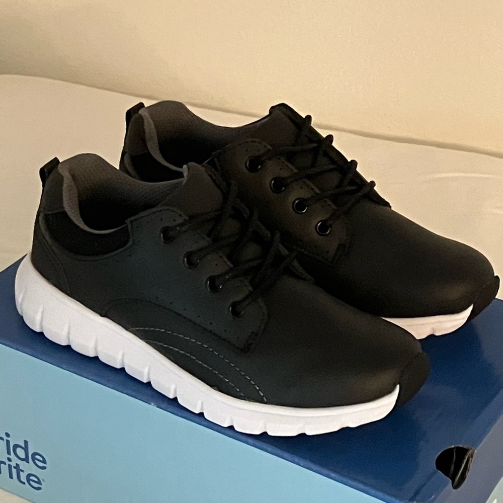 Stride Rite Boys Black Shoes with White Outsoles